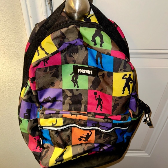 Colorful Fortnite Backpack - Picture 7 of 8